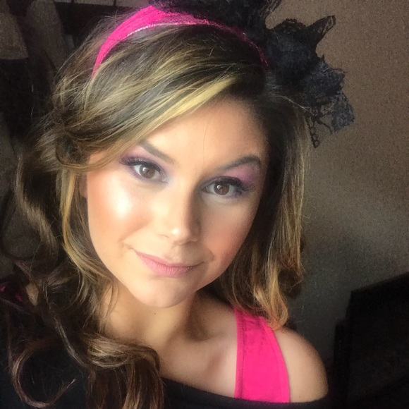 Meet your Posher, Taryn - Picture 1 of 1